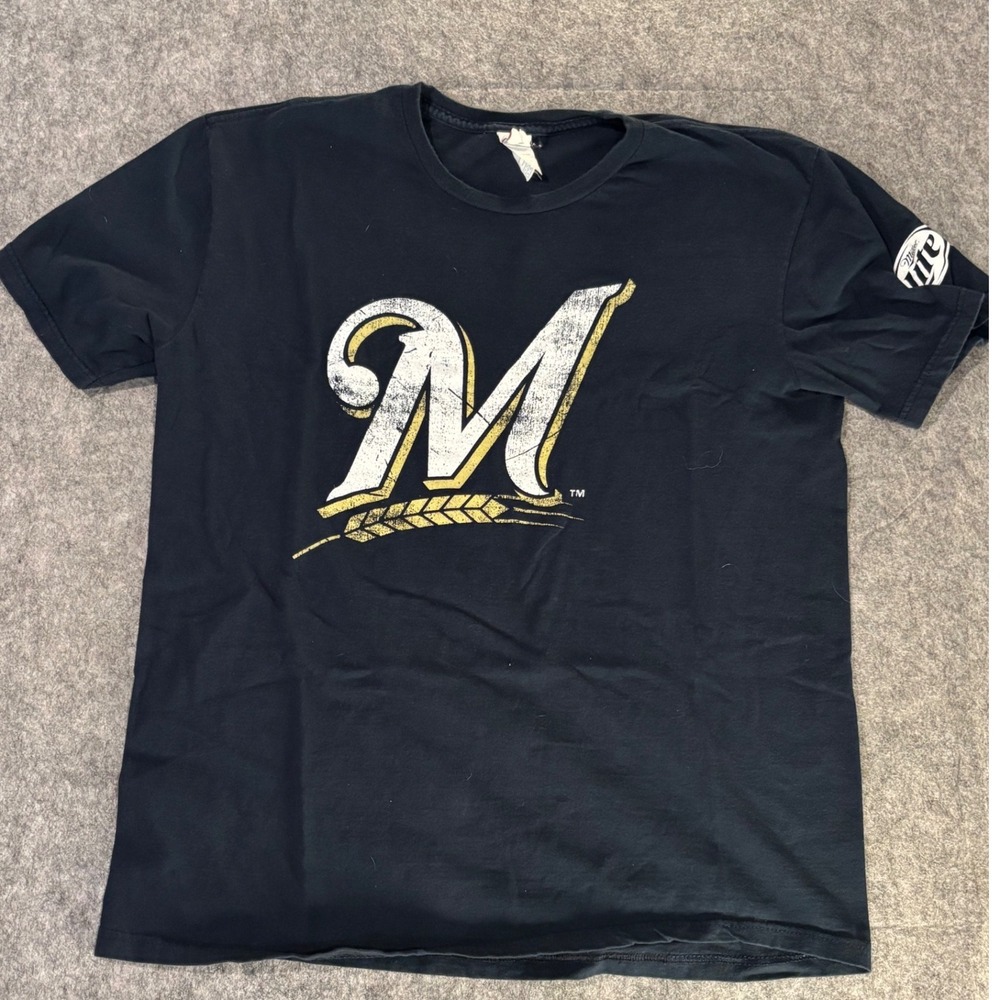 Milwaukee Brewers MLB T-Shirt Mens XL‎ Navy Blue Miller Lite Sleeve Logo Cotton